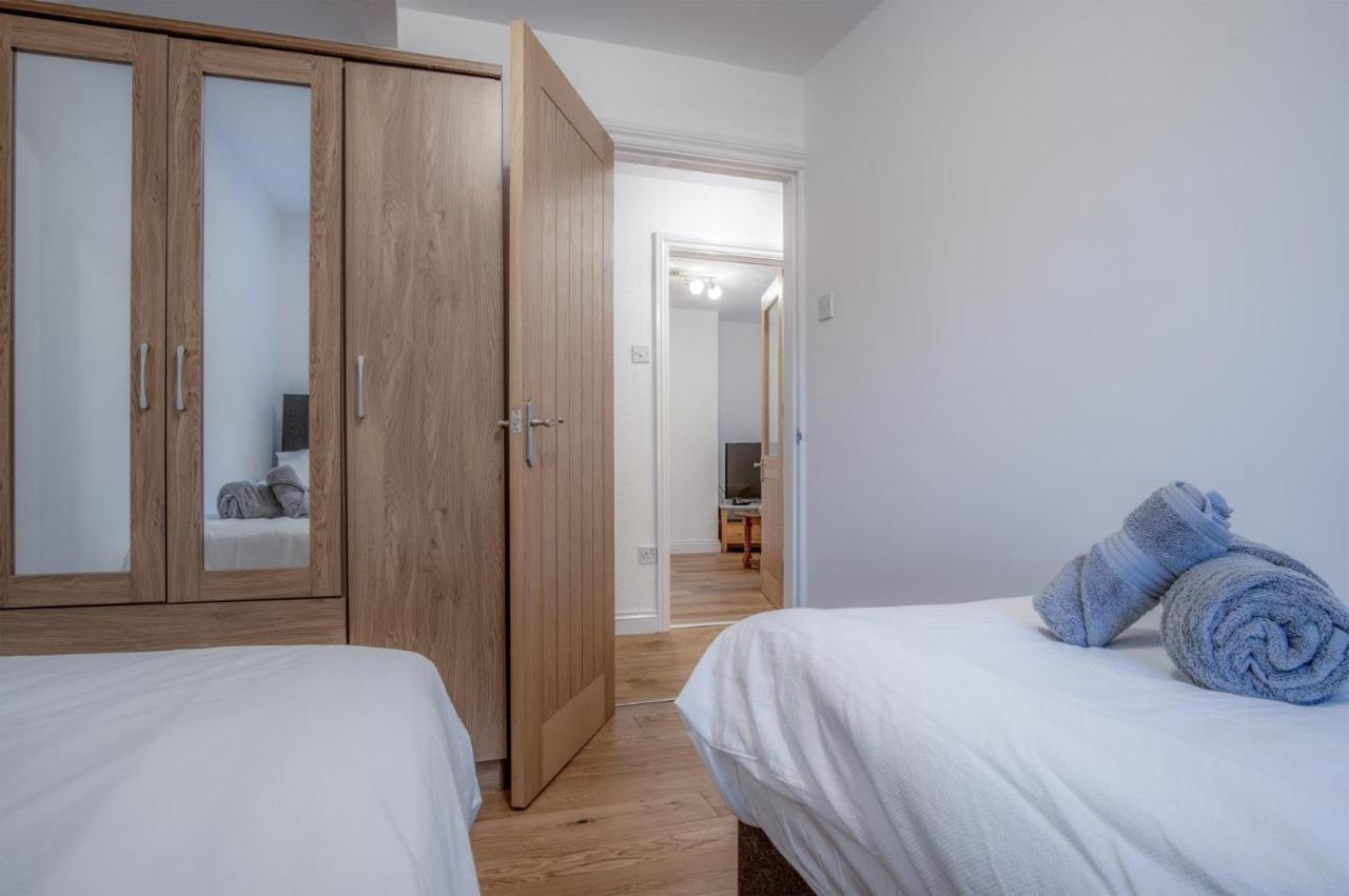Holloway - 2 Bedroom Cottage - Stepaside Stepaside  Екстериор снимка